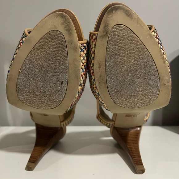 Moda multi-colored woven sandal with wooden heel and ankle strap sz 8M - Picture 3 of 4